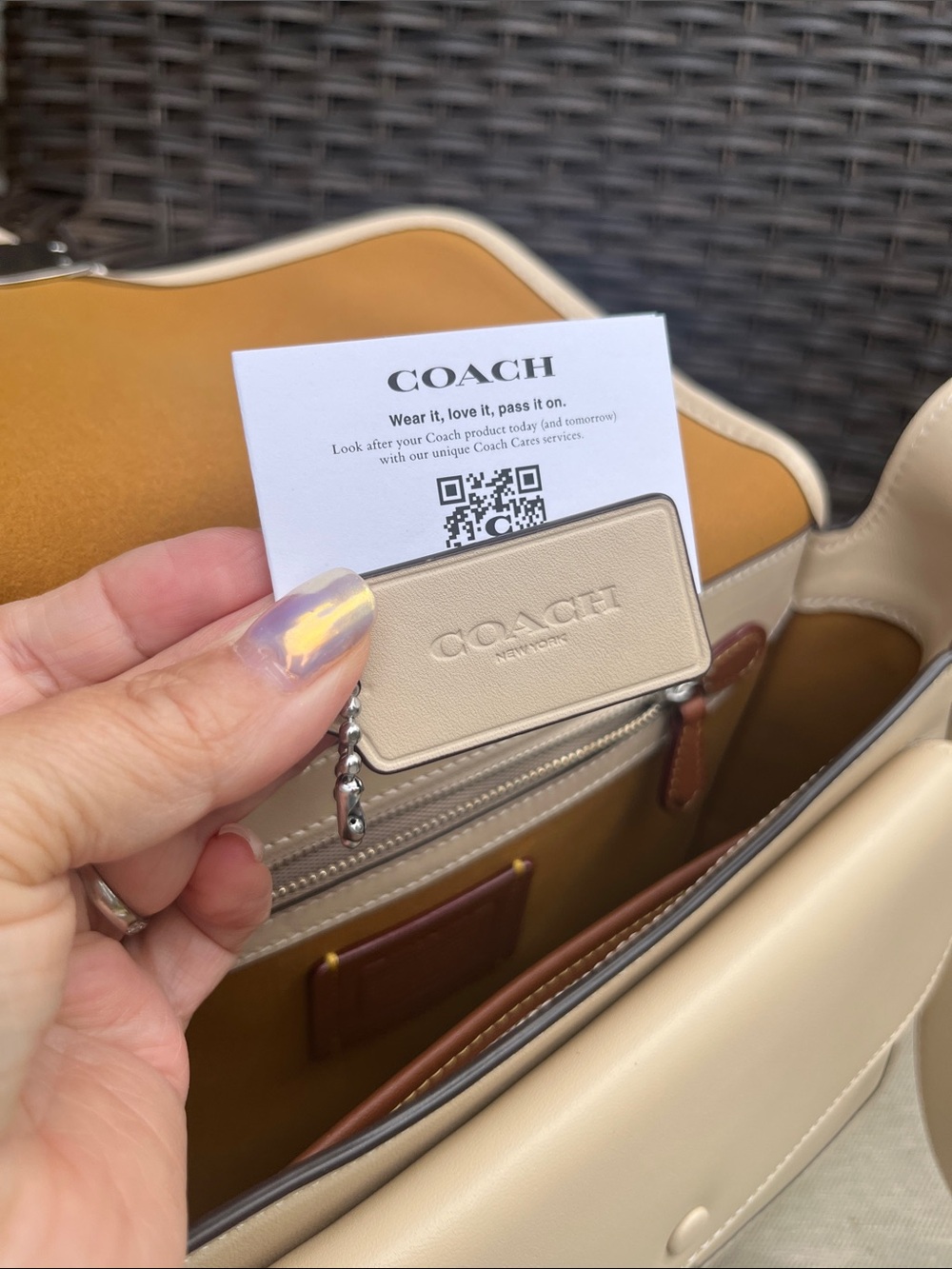 NWOT Coach Tabby Messenger Ivory Crossbody Bag - Picture 13 of 15